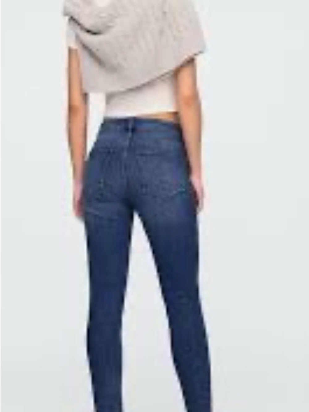 GAP High-Rise Skinny Jeans in Dark Blue Wash